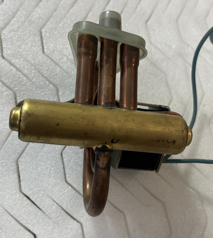 شیر برقی 4 طرفه کولرگازی سایز 10